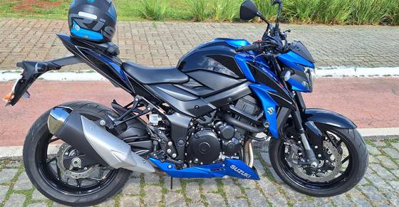 SUZUKI GSX-S750A 